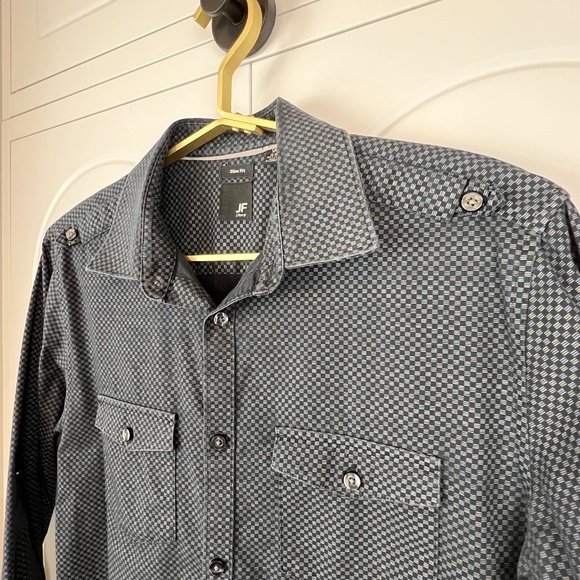 J.Ferrar Men's Casual Button Up Check Pattern Shirt - Picture 5 of 8
